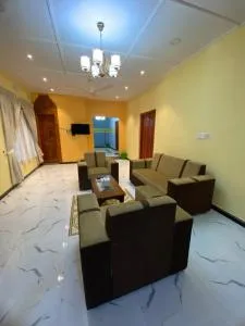 Shans Villa - Kavaddikkuda