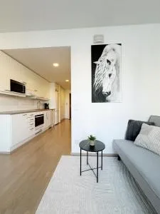 Port Arthur - Apartments, Free Parking Garage included - Iso-Heikkilä