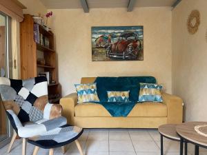 Maisons de vacances Mazet des Orchidees - Gite 4 personnes 50 m2 - Jardin, spa prive - independant - stationnement prive : photos des chambres