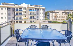 2 Bedroom Lovely Apartment In Oliva
