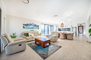 Macquarie Entertainer - Pool Retreat, Pet Friendly