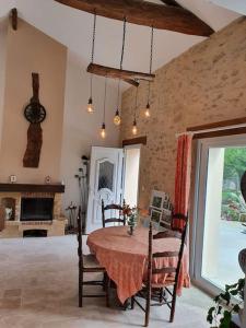 Maisons de vacances Gite spacieux - 3 chambres - Calme et charmant : photos des chambres