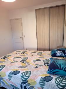 Villas Charmante Maison GIBISA : photos des chambres