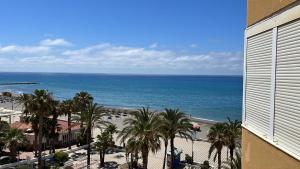 Estudio MAR EN CALMA, Primera Línea de Playa con Vistas al Mar