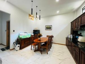 Căn Hộ (Apartment)