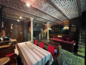 Les Confidences de Messire Sanglier, stylished guest houses