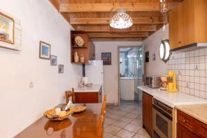 Αnemelo beach house in Panormos