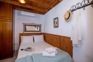 Αnemelo beach house in Panormos