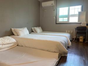 Grim Garden Guesthouse