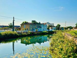Maisons de vacances La Maison du Quai - face a la sevre niortaise : photos des chambres