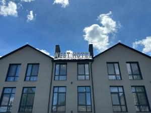 West Hotel