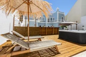 Dona Simone Boutique Suites & Studios - by @ rita's place - Panasqueira