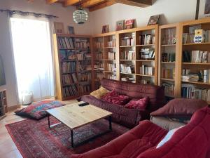 Maisons de vacances Ferme renovee 6 chambres, vue sur lac et piscine : photos des chambres