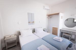 Swell S10 maisonette with private Jacuzzi in Naousa