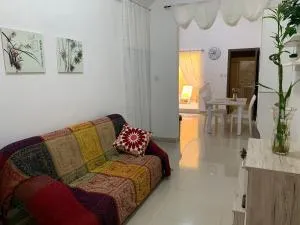 A lovely ground floor apartment, 15 minutes by car from the airport and 2 minutes walk to the beach. - Kalafrana