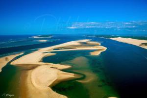 Maisons de vacances Maison T3 avec jardin et piscine : photos des chambres