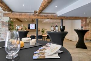 Appartements CHATEAU LAURIGA : photos des chambres