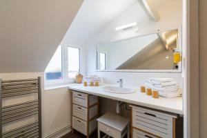 Hotels Hotel De La Plage : photos des chambres