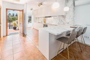 PG9 - Andalucian 3-story townhouse near Estepona