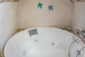 Donna Alfa Suite by Rentbeat