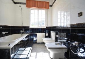 GALIHOST - Enorme casa con piscina en Vilanova de Arousa