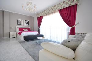 GALIHOST - Enorme casa con piscina en Vilanova de Arousa