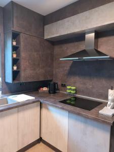 DUBOVAC CASTLE apartment - private parking - NETFLIX - garden - barbecue - table tennis - bikers friendly