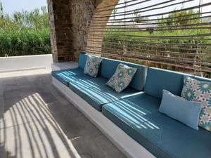 Aithoni (Nightingale) Agioi Anargyroi Beach