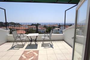 Full Deniz Manzarasına Sahip Çatı Katı Dairesi