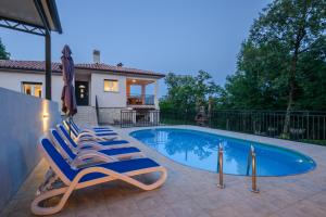 House Luka by Briskva