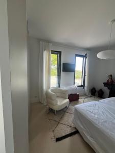 Villas Maison d'Architecte piscine vue exceptionnelle uzes a pied : photos des chambres