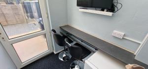 Rowan Crescents Luxury Stay-In 3