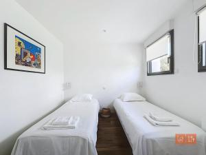 Maisons de vacances Les Pins : Rez de jardin proche plage : photos des chambres