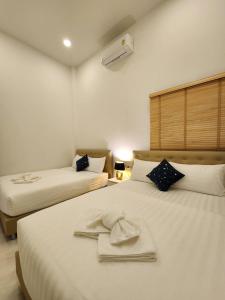 Holiday Pool Villa Bangsean Chonburi - 3 Bedrooms Villas up to 12 people