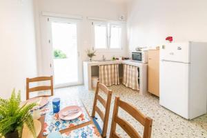 Mimosa The mosaic home