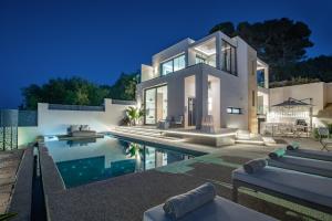 Ventus Villa - A Luxury Sea View Retreat in Akrotiri