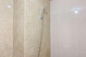 Comfy and Tidy Studio Transpark Cibubur Apartment By Travelio