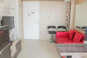 Modern and Relax 2BR @ Bassura City Apartment By Travelio
