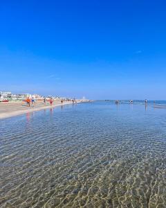 Appartamento con POSTO AUTO PRIVATO A Marina Centro Mare