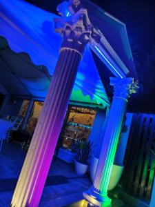 Colours - a sweet complex in a fairytale setting