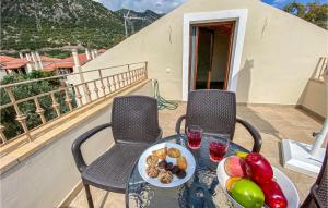 2 Bedroom Cozy Apartment In Nafpaktos