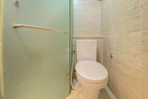 Good and Homey 1BR at Gold Coast Apartment By Travelio