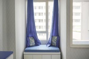 Cozy Studio at Nifarro Park Apartment By Travelio