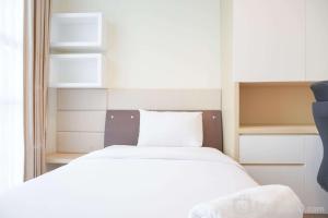 Nice and Comfort 2BR Apartment at The Kencana Residence By Travelio