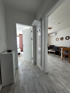 ONYX 1 Private Apartment Kralev