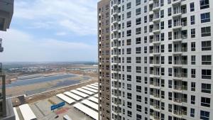 Pleasurable and Tidy Studio Tokyo Riverside PIK 2 Apartment By Travelio