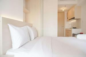 Simply Studio at 18th Floor Tokyo Riverside PIK 2 Apartment By Travelio