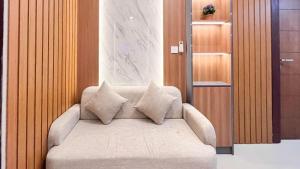 Modern Designed 2BR at Vida View Makassar Apartment By Travelio