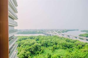 Modern Look and Comfy Studio Gold Coast Apartment By Travelio