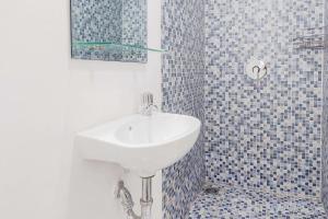 Comfort Studio No Kitchen Apartment at Aeropolis Residence By Travelio